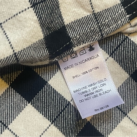 Filson Alaskan Guide Flannel Shacket in Cream/Black Size M - Picture 13 of 16